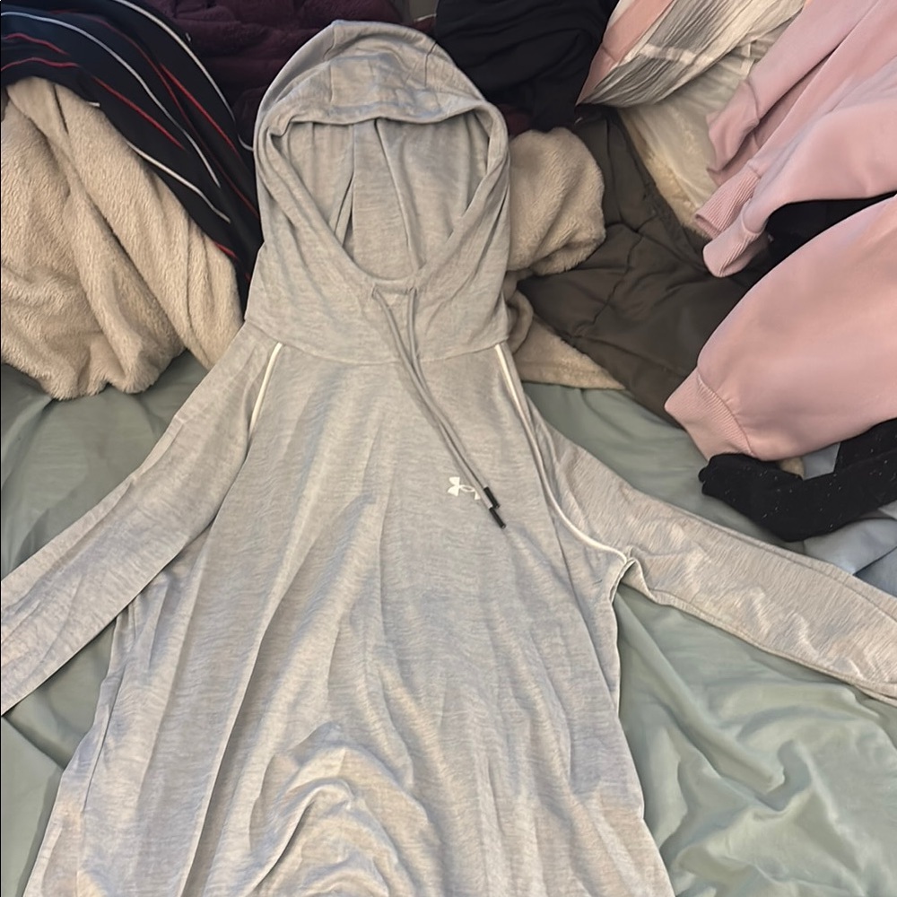 Under Armour Gray Hoodie Sweatshirt